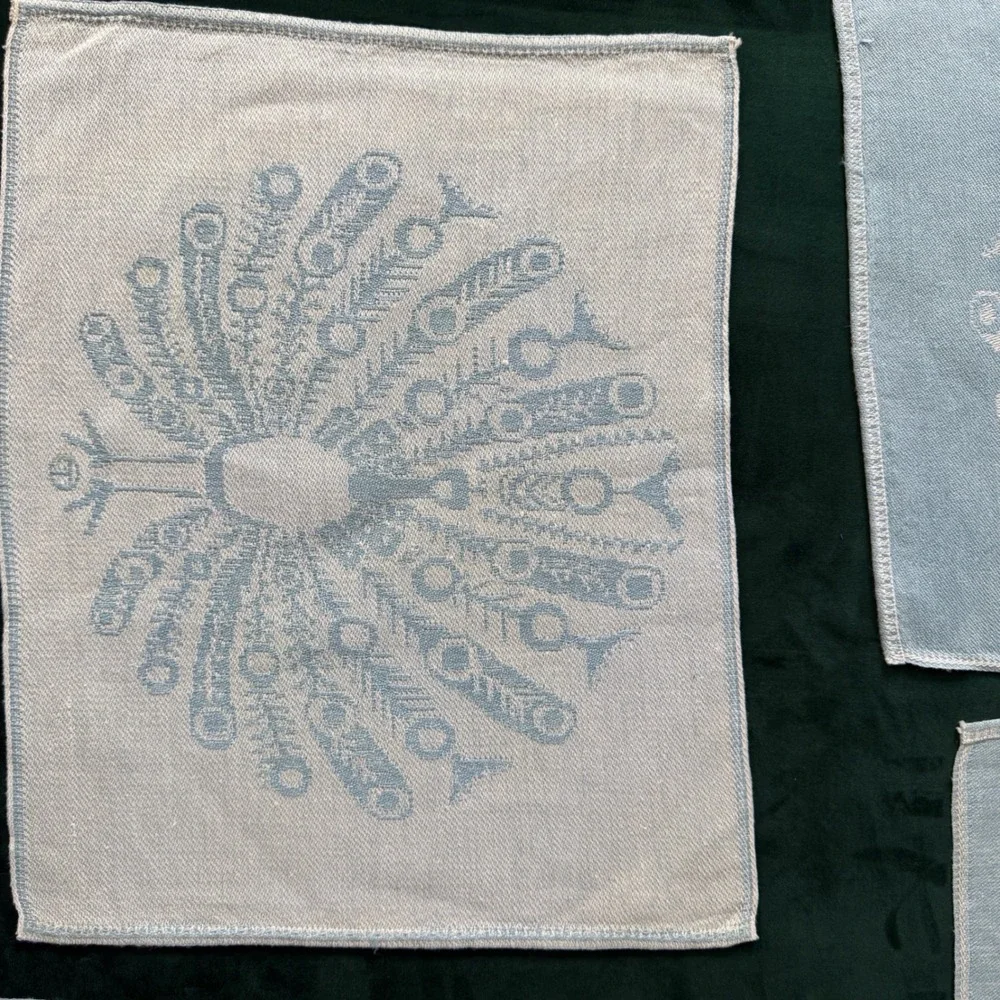 Vintage‎ Blue and White Peacock Damask Placemats Set of 4 Woven Textile 16x12